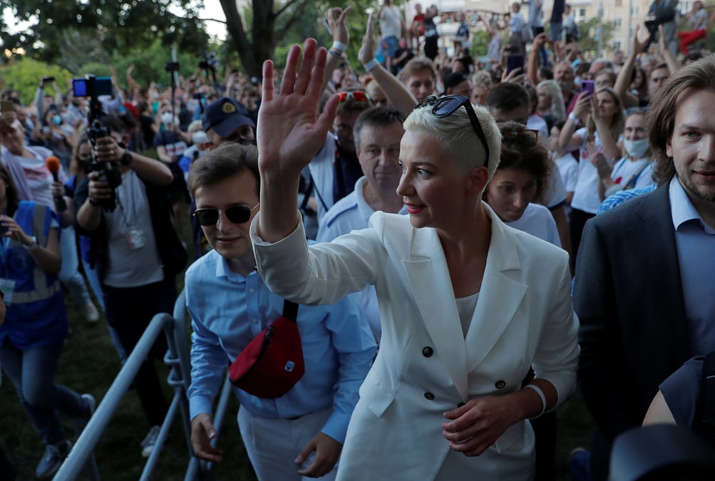 Une figure de l'opposition bielorusse brievement detenue a la veille de la presidentielle
