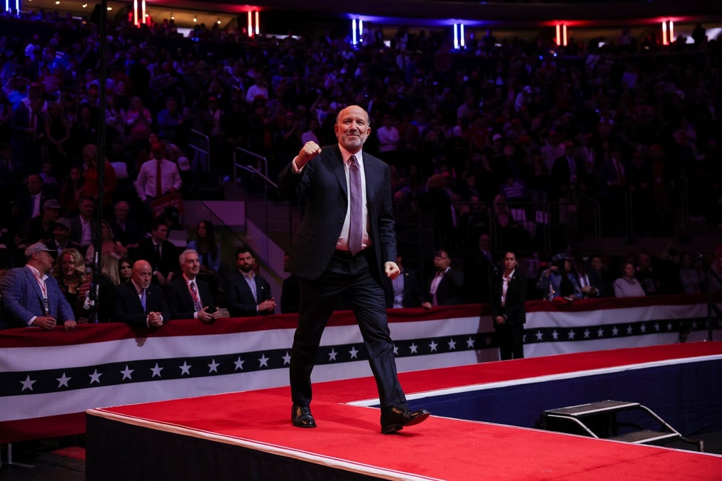 Le candidat republicain a l'election presidentielle et ancien president des etats-unis donald trump tient un meeting a new york