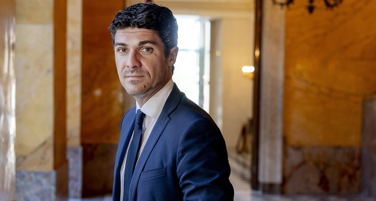 Aurélien Pradié, député de la 1re circonscription du Lot, mandat dans lequel il a été reconduit aux élections législatives de 2022.