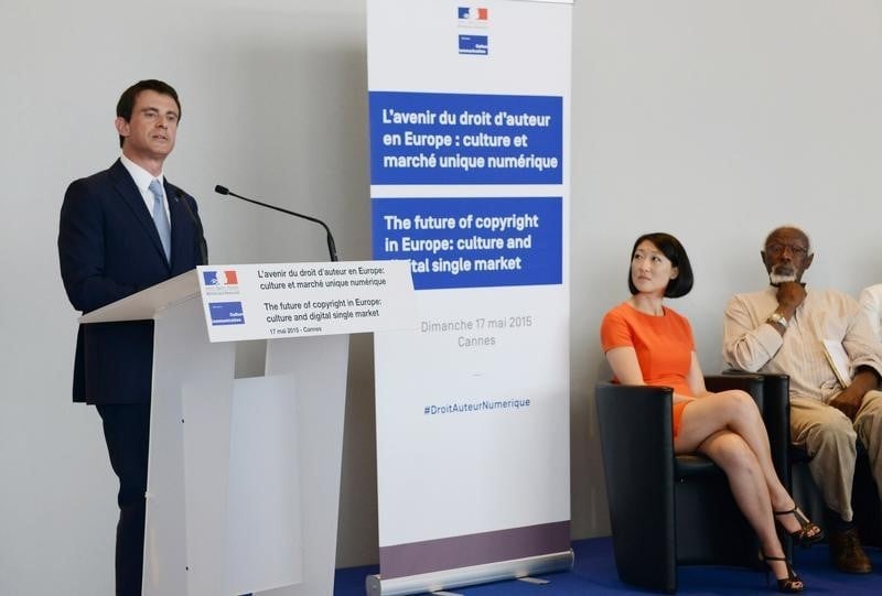 Manuel valls regrette la baisse du budget de la culture en 2013 et 2014