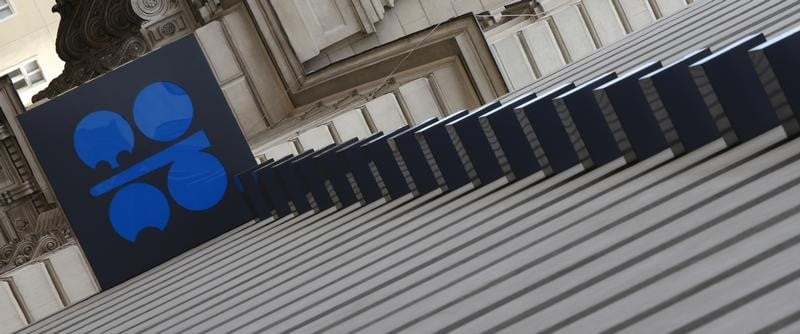 Accord de l'opep possible si la russie participe, dit total