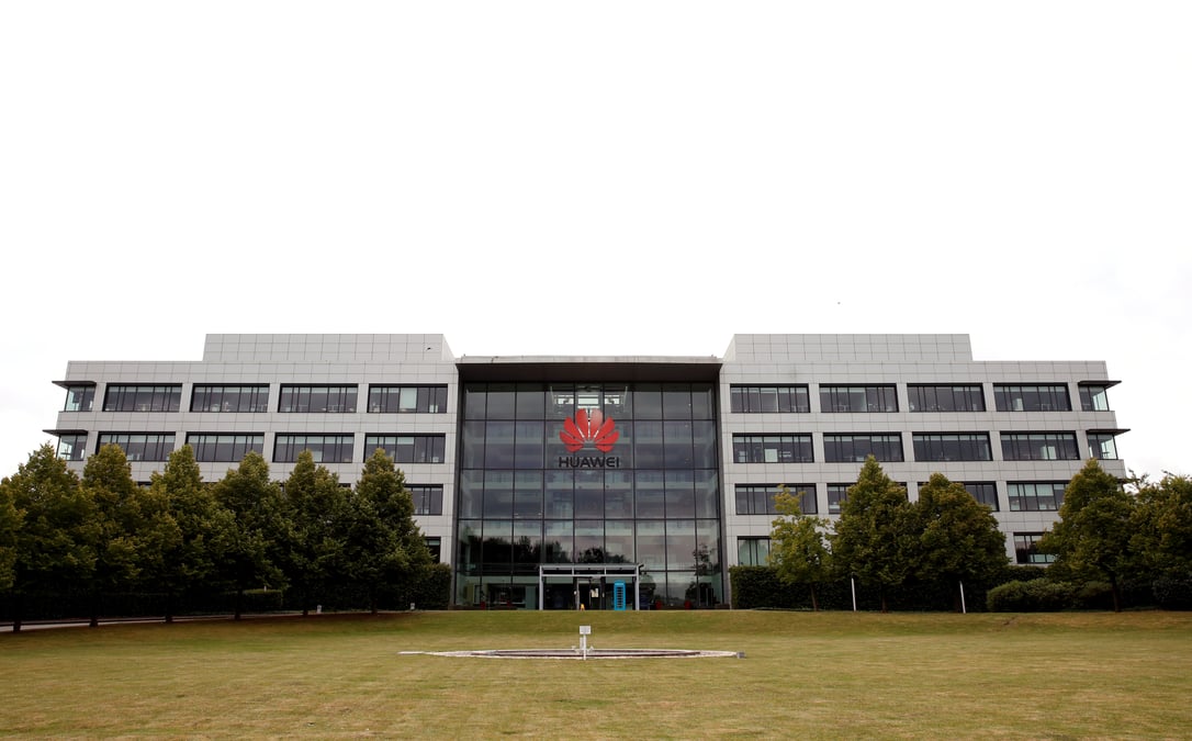 Huawei depasse samsung comme premier vendeur mondial de smartphones au deuxieme trimestre, selon canalys