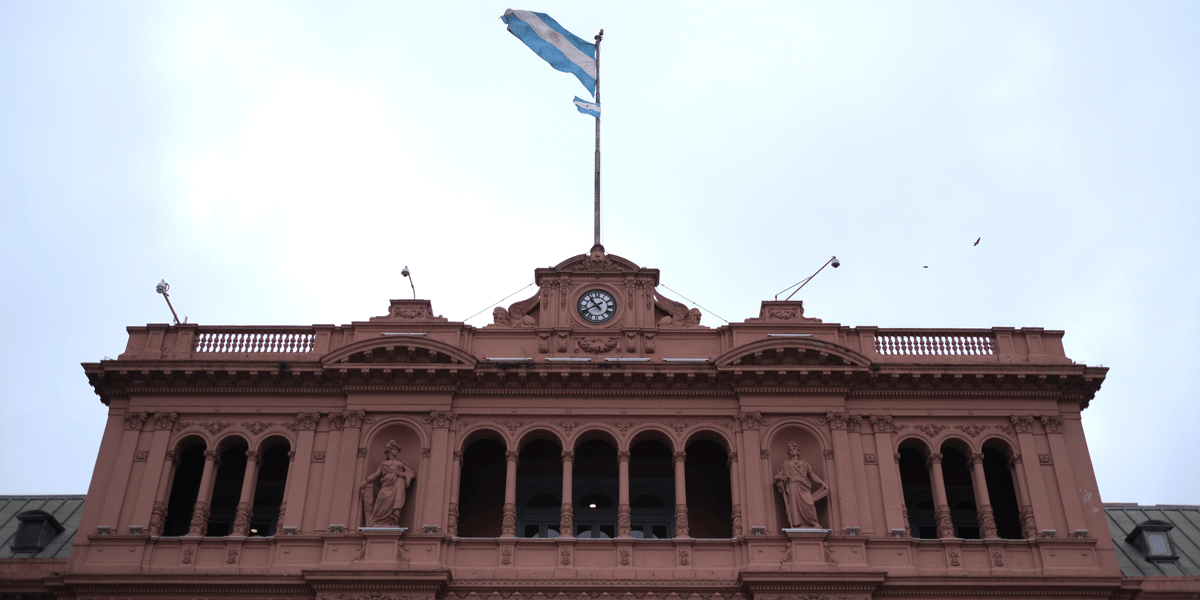 L'argentine demande un delai d'un an pour une echeance de 2,1 milliards de dollars