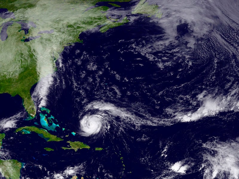 L'ouragan Gonzalo regagne en intensité en s'approchant des Bermudes
