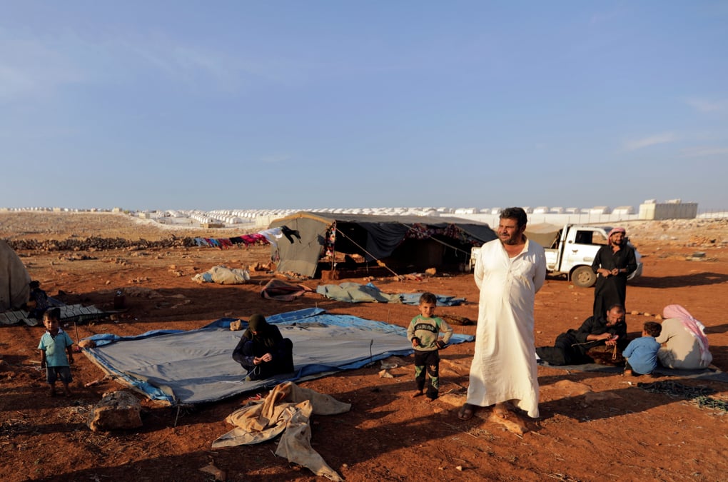 Des syriens fuient vers la frontiere turque