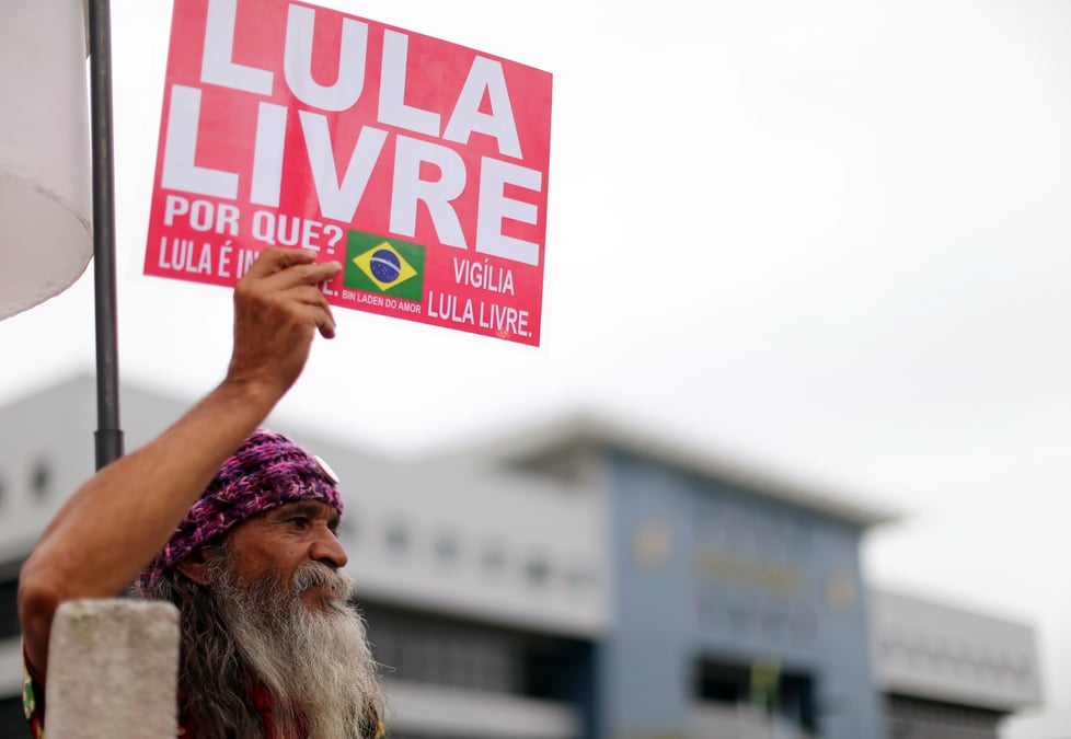 Bresil: la cour supreme rend un arret pouvant entrainer la liberation de lula
