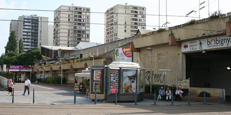 Bobigny, centre commercial, entrée