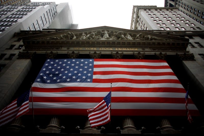 La bourse de new york affectee par apple et la bce a l'ouverture