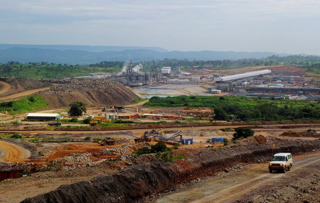 Confronté à la chute des prix du cobalt, le pays a récemment suspendu pour quatre mois toute exportation de ce minerai stratégique dont il est le premier producteur mondial.