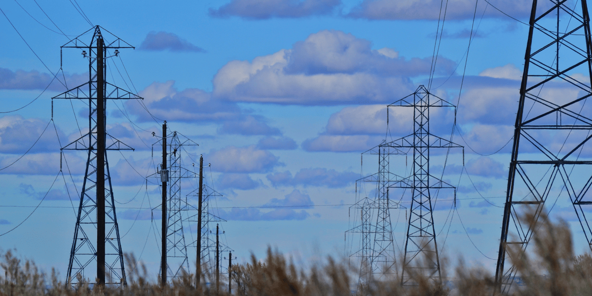 Smart Grid Réseau électrique électricité pylônes
