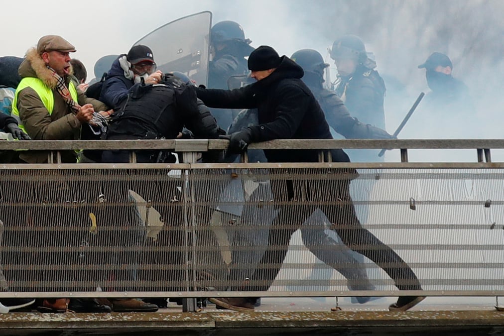 La cagnotte de soutien au boxeur de gendarmes fait debat