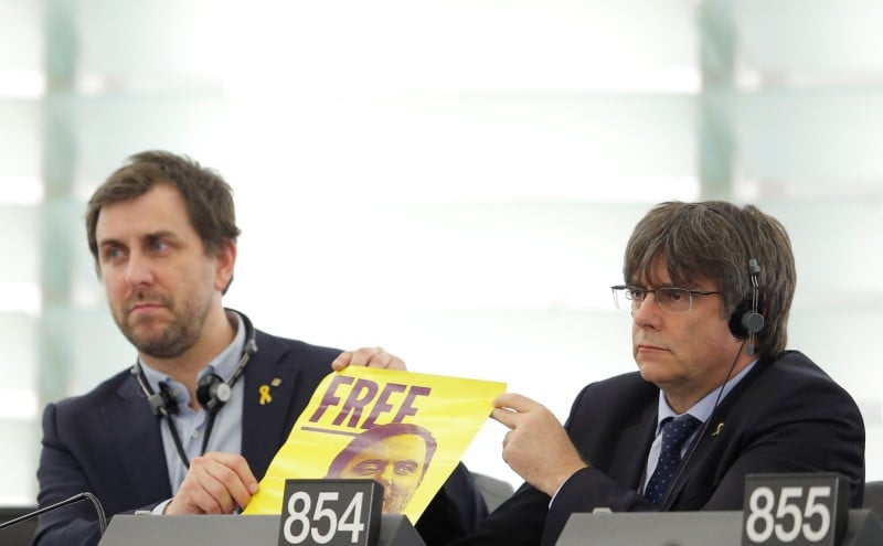 Les separatistes catalans siegent au parlement europeen