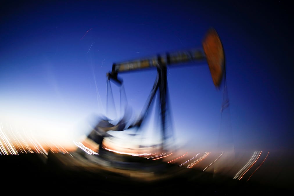 Nouveau recul sur les marches petroliers, toujours en proie a une panique liee a la pandemie