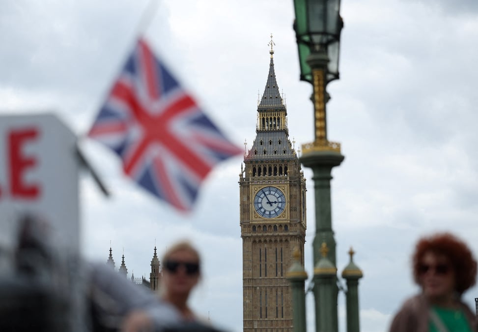 Une vue sur big ben a londres, en grande-bretagne