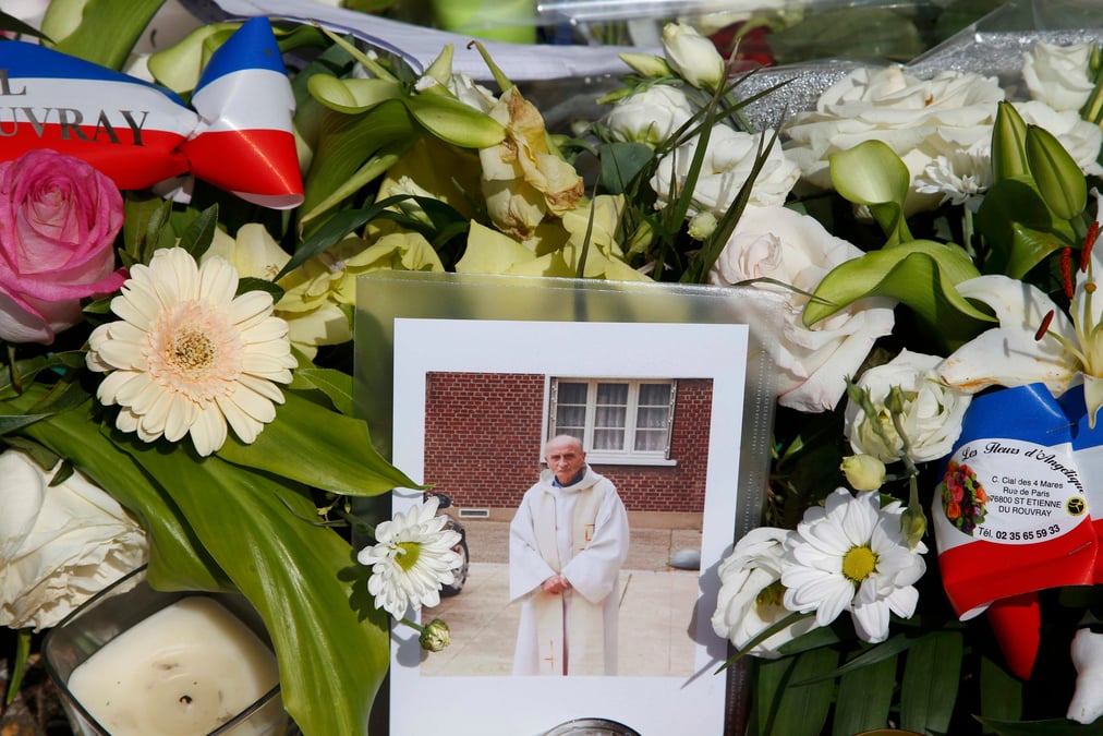 Trois gardes a vue dans l'enquete sur l'attaque de l'eglise