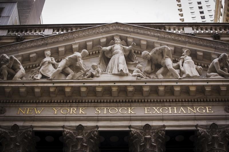 La bourse de new york finit peu changee