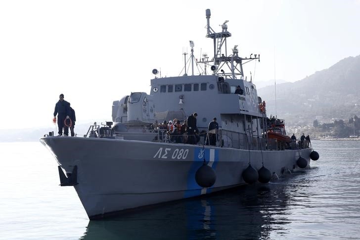 Trois migrants meurent en mediterranee, des dizaines secourus