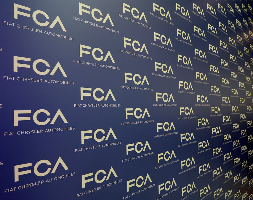 Psa-fca: clause d'incessibilite de six mois sur les actions faurecia