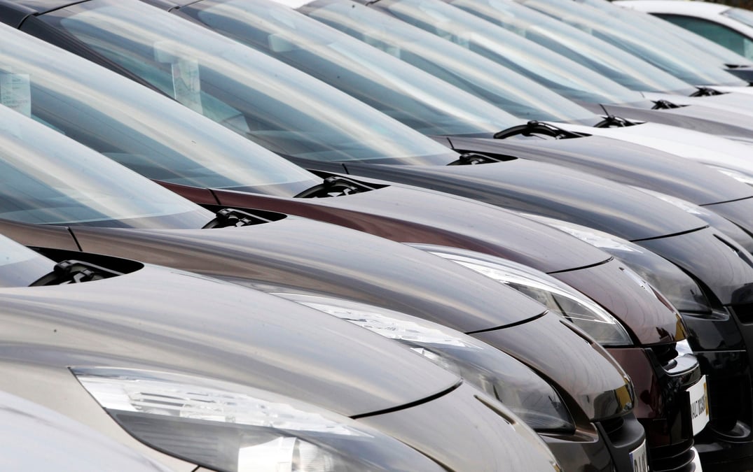 Renault automobile dealership