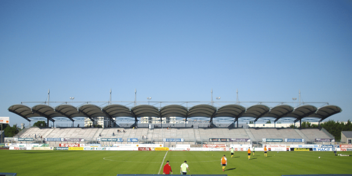 Le stade René Gaillard, à Niort, en 2009.