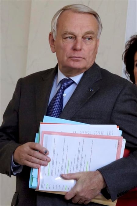 Ayrault annonce une remise à plat de la fiscalité pour 2015