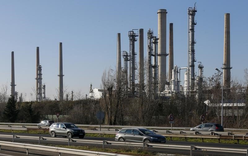 Greve a la raffinerie de feyzin, production a l'arret