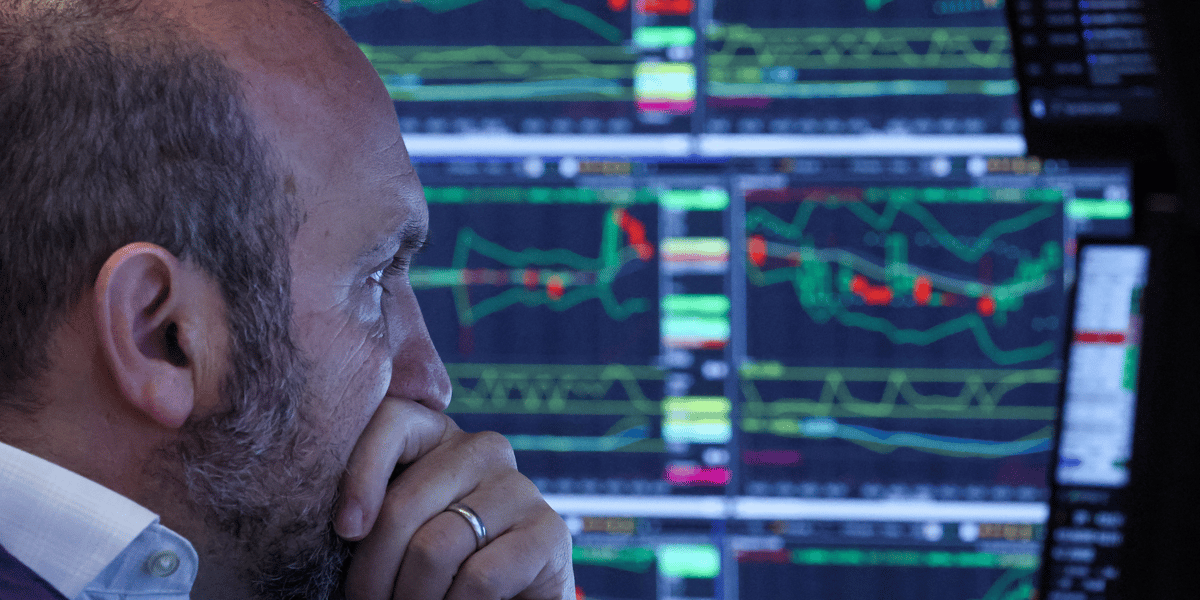 Un trader a la bourse de new york (nyse)