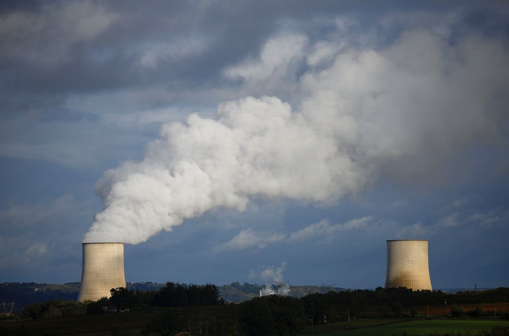Tours de refroidissement de la centrale nucleaire d'electricite de france (edf)