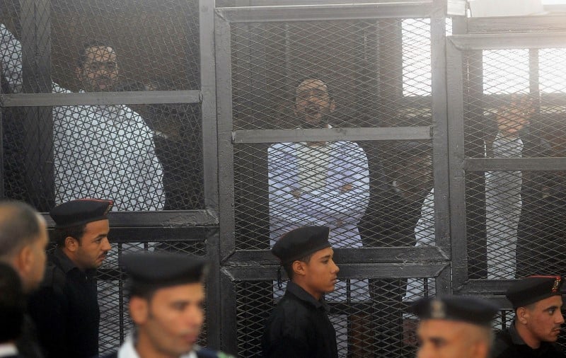 Peine de prison pour trois militants pro-démocratie en Egypte