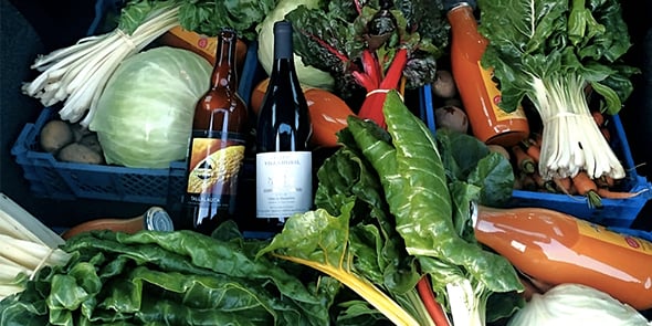 Dans les Pyrénées-Orientales, la plate-forme Kuupanda propose un outil simple de gestion des commandes pour les producteurs, et une place de marché regroupant différents produits alimentaires pour les consommateurs.
