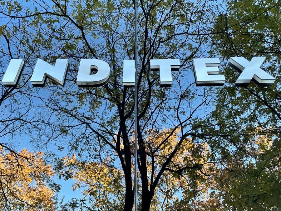 Le logo du geant espagnol de la mode inditex photographie a madrid