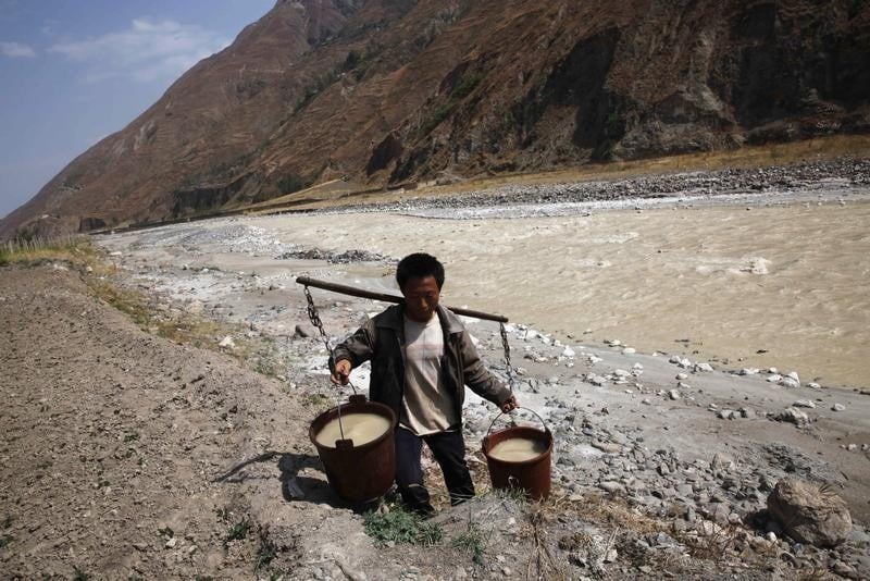 Environ 1,8 milliard de personnes utilisent de l'eau contaminée