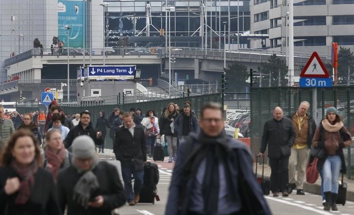Une explosion a l'aeroport de bruxelles probablement provoquee par un kamikaze