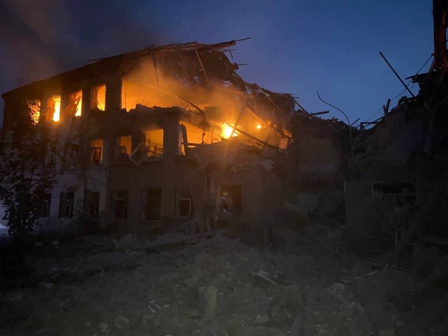 La russie dit avoir mene des frappes a mykolaiv et kharkiv