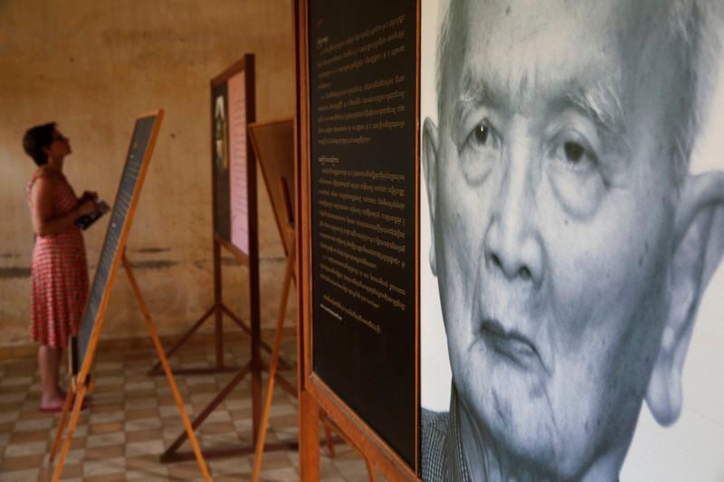 Deux ex-dignitaires khmers rouges condamnés à perpétuité