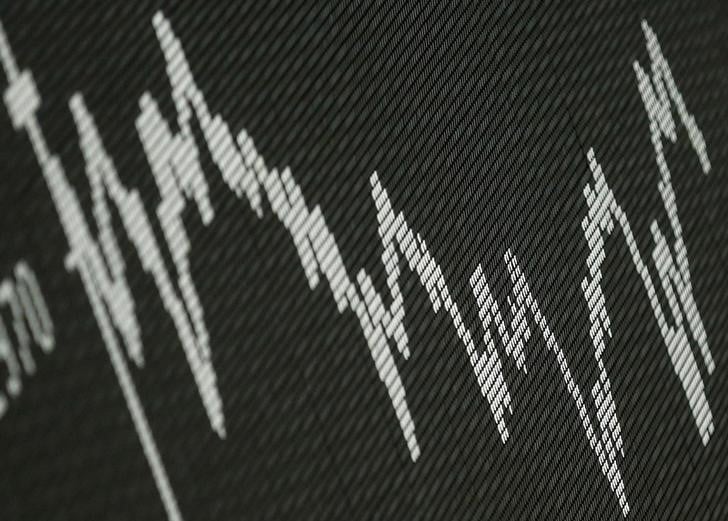 Les bourses europeenes cloturent en ordre disperse