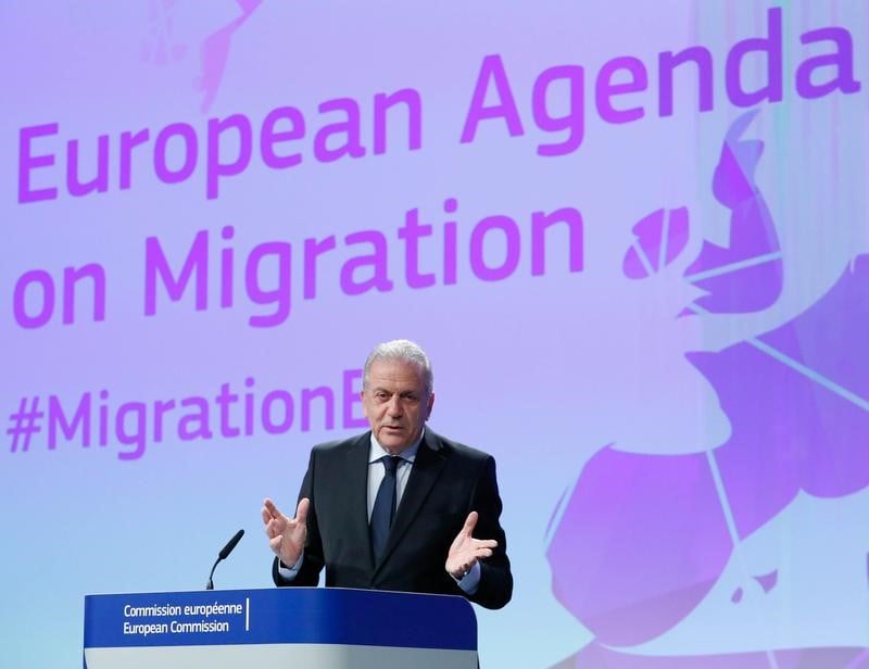 Bruxelles prone la mise en detention des migrants expulsables