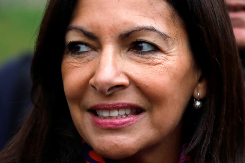 Anne hidalgo doit mieux s'expliquer, estime borne