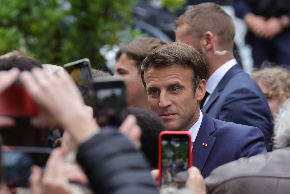 Macron recevra mardi et mercredi les chefs de partis