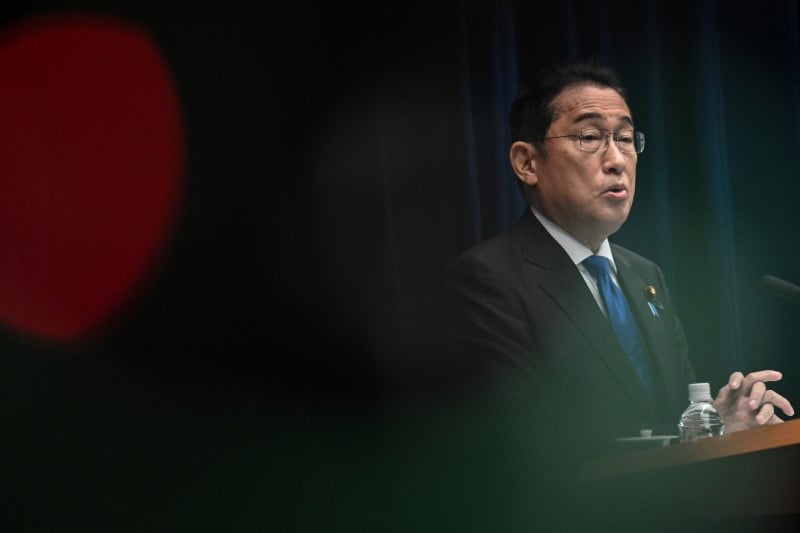 Fumio kishida lors d'une conference de presse a tokyo