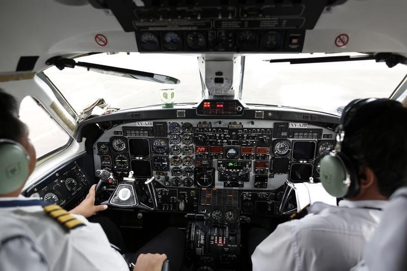 Dans l'aeronautique, la course a la revolution numerique est lancee