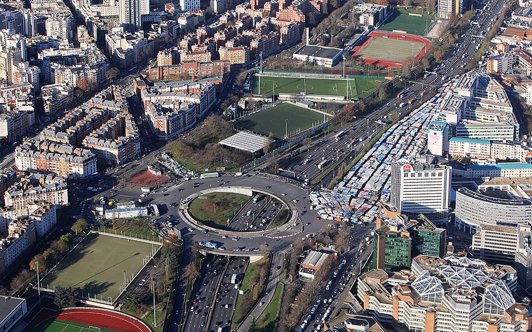 « Cette transformation permettra d'apaiser ce secteur majeur de l'est parisien en augmentant massivement la place de la nature. Près de 8.300 m² seront végétalisés, dont 5.400 m² en pleine terre, et plus de 400 arbres seront plantés afin de consolider la ceinture verte de Paris. » se félicite la Ville de Paris.