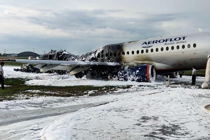 Moscou n'envisage pas de clouer au sol les soukhoi superjet-100