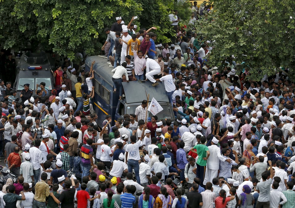 Emeutes meurtrieres dans l'ouest de l'inde