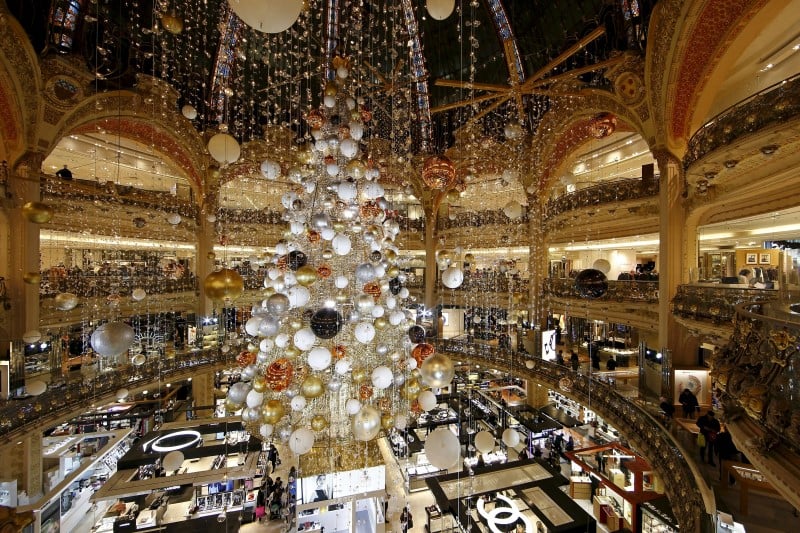 Grands magasins et boutiques de luxe rouvrent