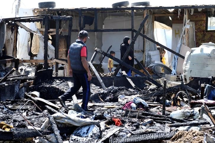 Nouvel incendie meurtrier dans un camp de refugies au liban