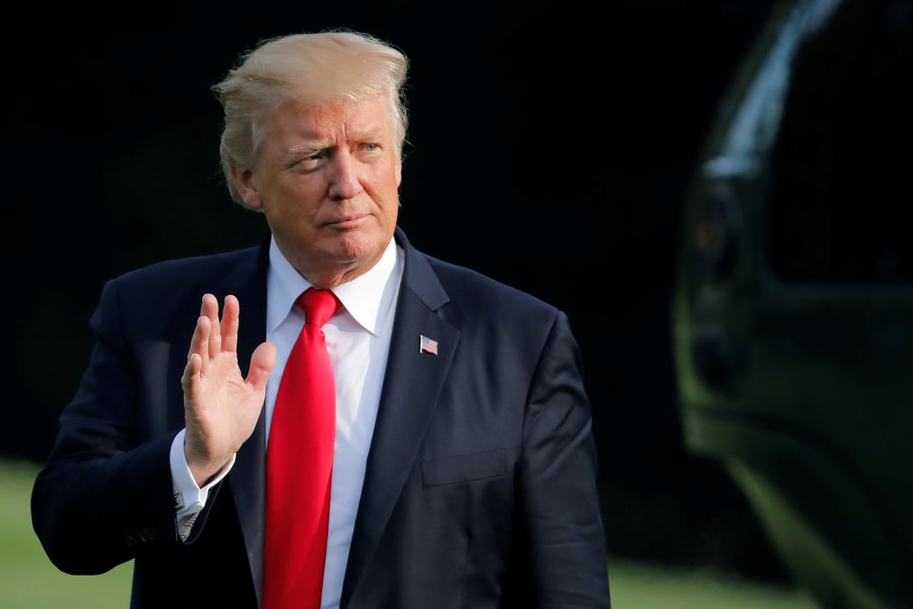 Trump va tester quatre prototypes de mur avec le mexique