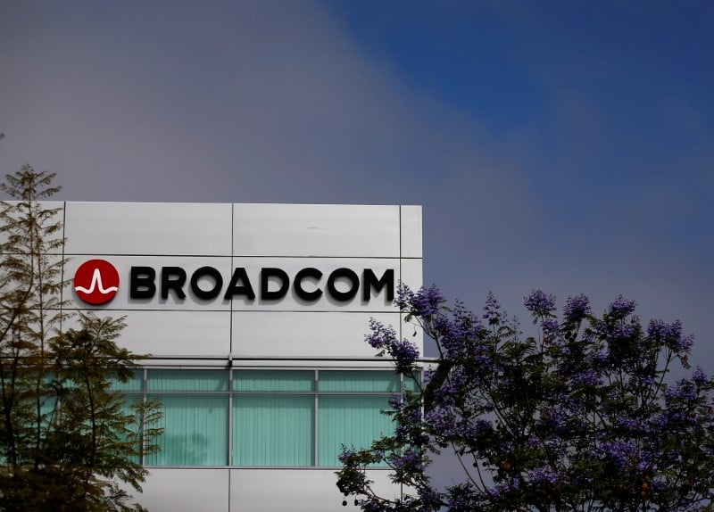 Broadcom reduit ses ambitions apres l'echec sur qualcomm