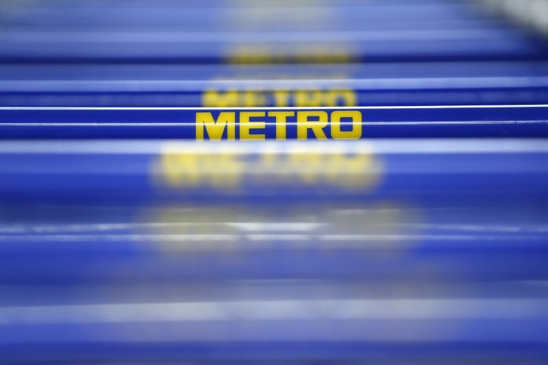 Metro abaisse ses previsions a cause de la russie, le titre chute