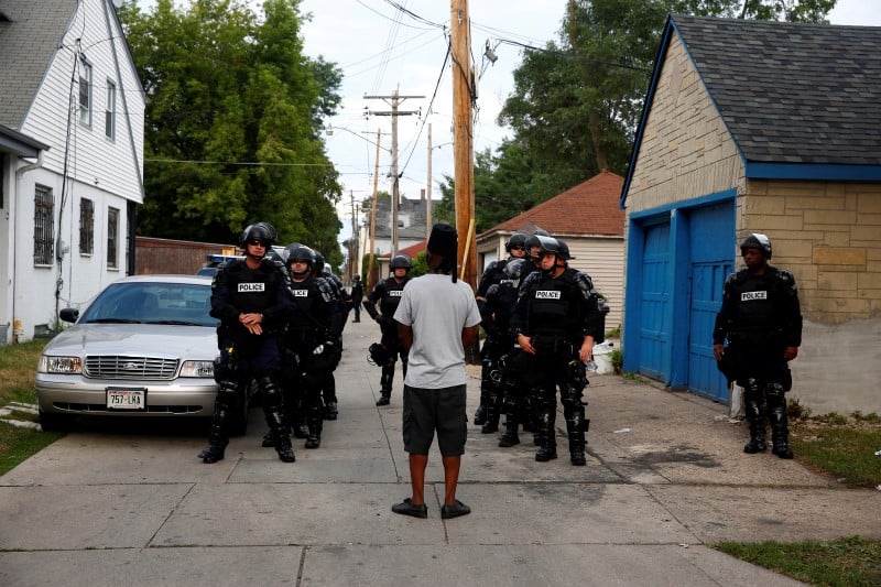 Retour au calme a milwaukee apres deux nuits de violences